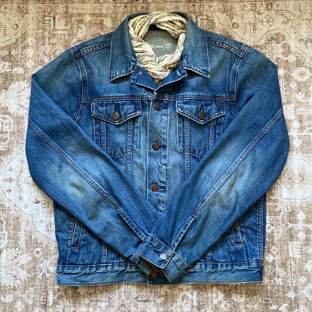 Gap vintage style jean jacket